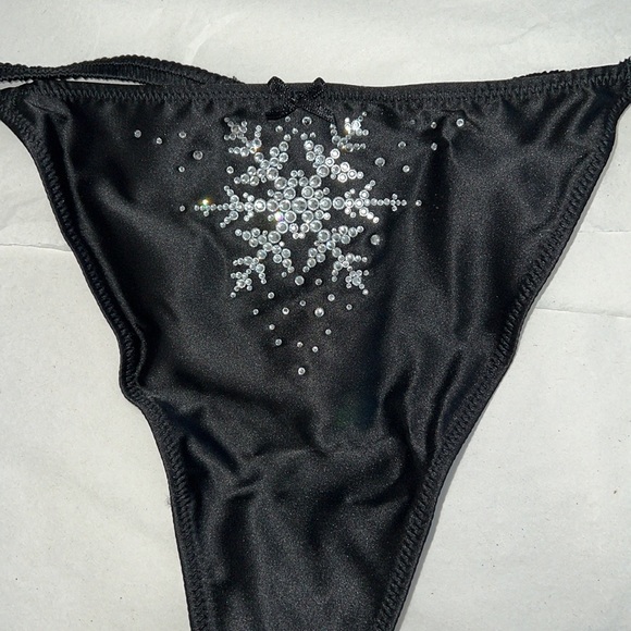 Victoria's Secret Rhinestones VString THONG Panty XL - Picture 4 of 11